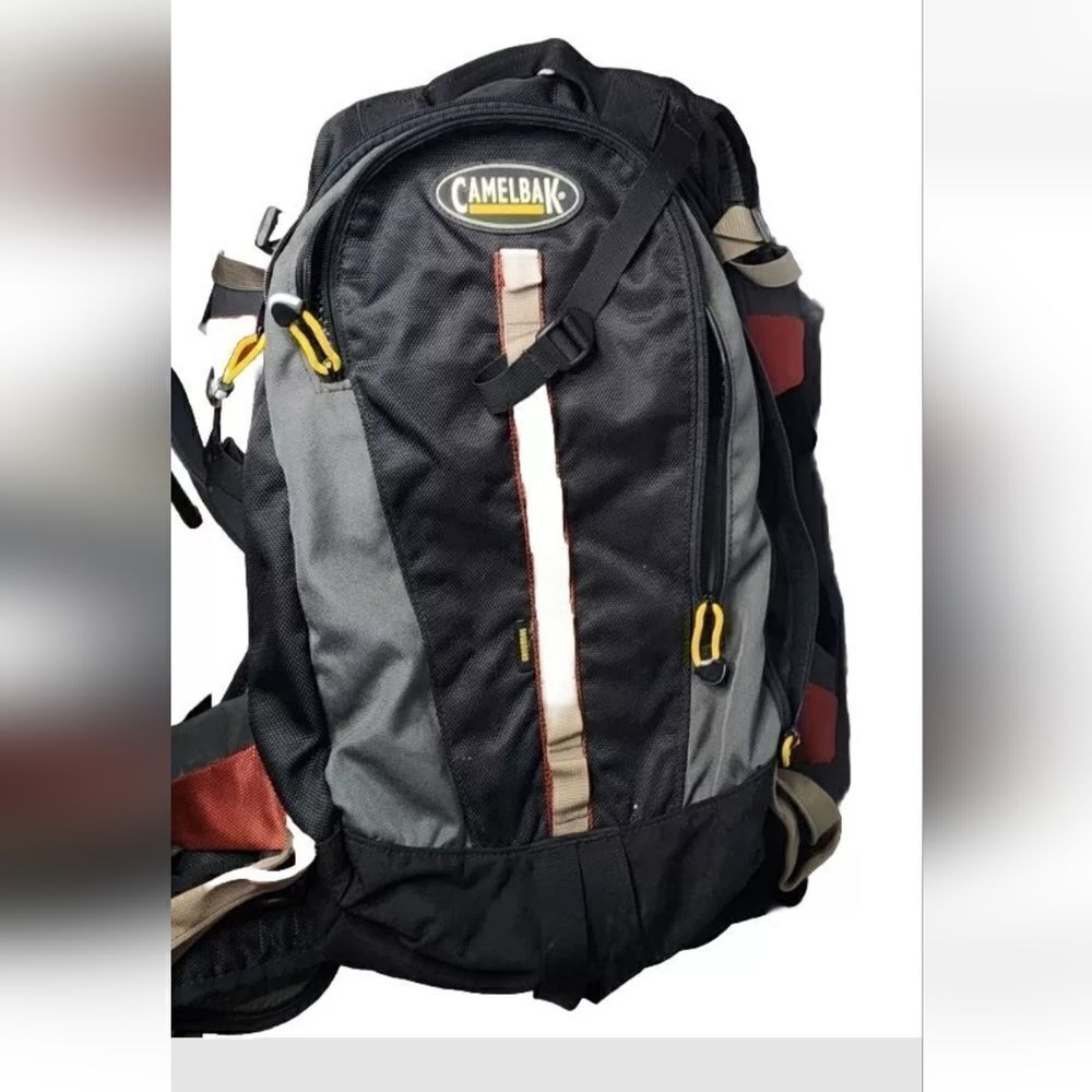 Camelbak Snobound Hydration Backpack 100 Ounce 3 Liter Bladder